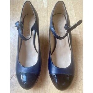 Mary Janes Blue 2 tones low heels Size 7